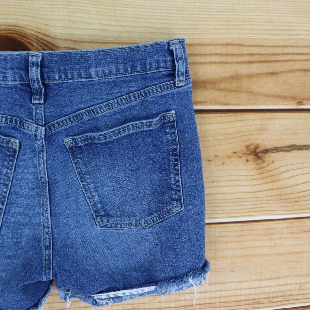 Gap Jean Shorts Cuffed Womens WAIST: 27 INCHES Pockets Distressed Button Fly - Picture 4 of 8